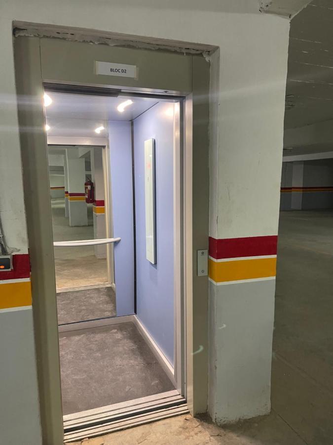 Appart A Cote De La Gare Du Train Марракеш Экстерьер фото